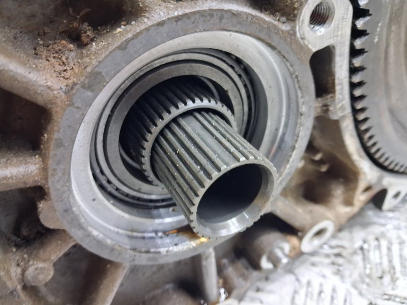 Коробка передач АКПП Outlander 2003-2006 cu 2.4 бензин 4G69