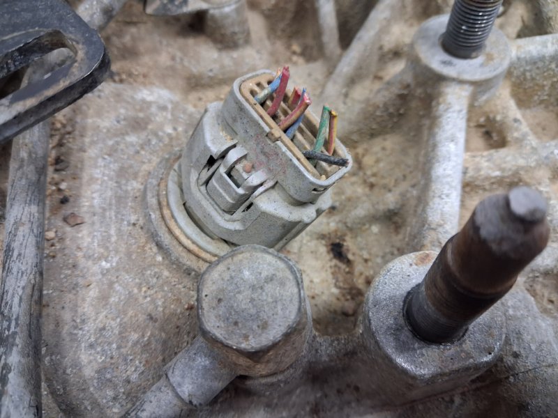 Коробка передач АКПП Outlander 2003-2006 cu 2.4 бензин 4G69