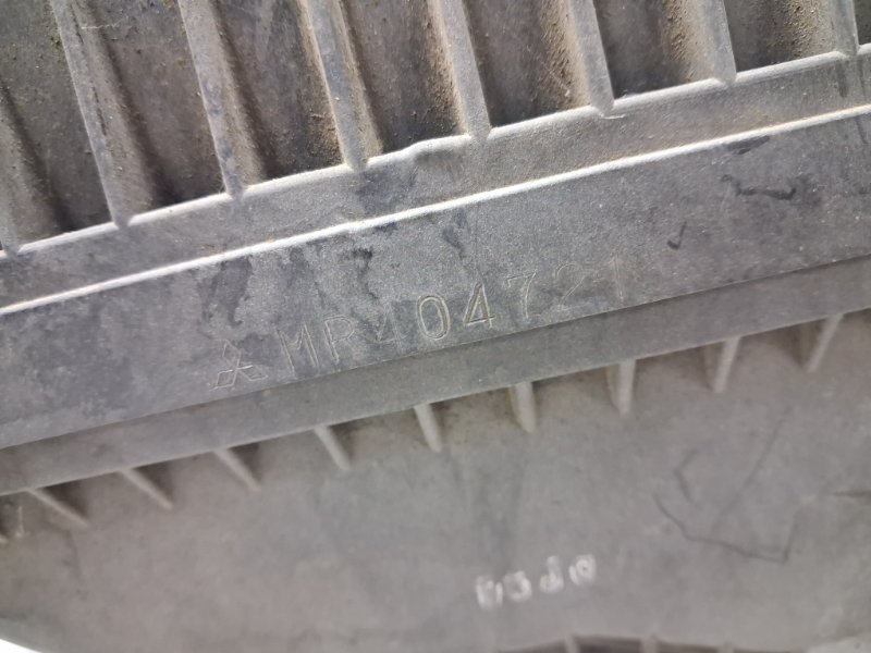 Корпус воздушного фильтра Pajero Wagon 1999-2006 3 3.2 Дизель 4M41 Корпус воздушного фильтра Pajero Wagon 1999-2006 3 3.2 Дизель 4M41