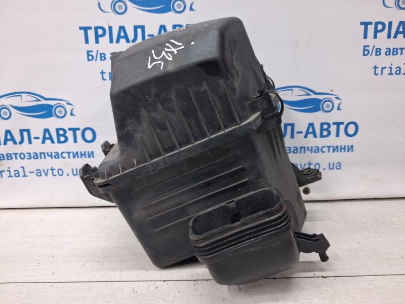 Корпус воздушного фильтра Hyundai IX35 2009-2015 LM 1.7 diesel D4FD 281102Y300 Б/У