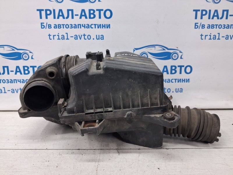 Корпус воздушного фильтра Honda Civic 2005-2012 FD 1.8 бензин R18A 17202RNAA00 Б/У