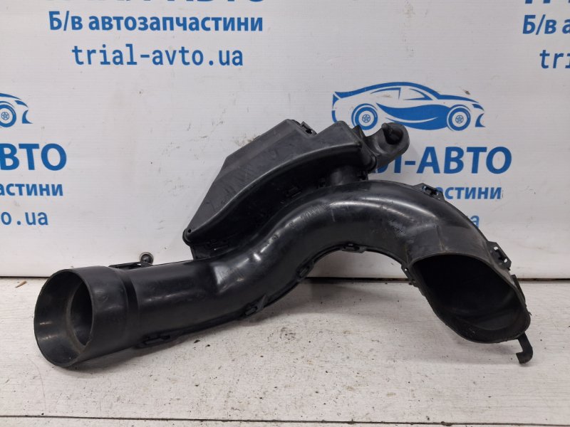 Воздуховод Nissan Juke F15 1.6 turbo MR16DDT