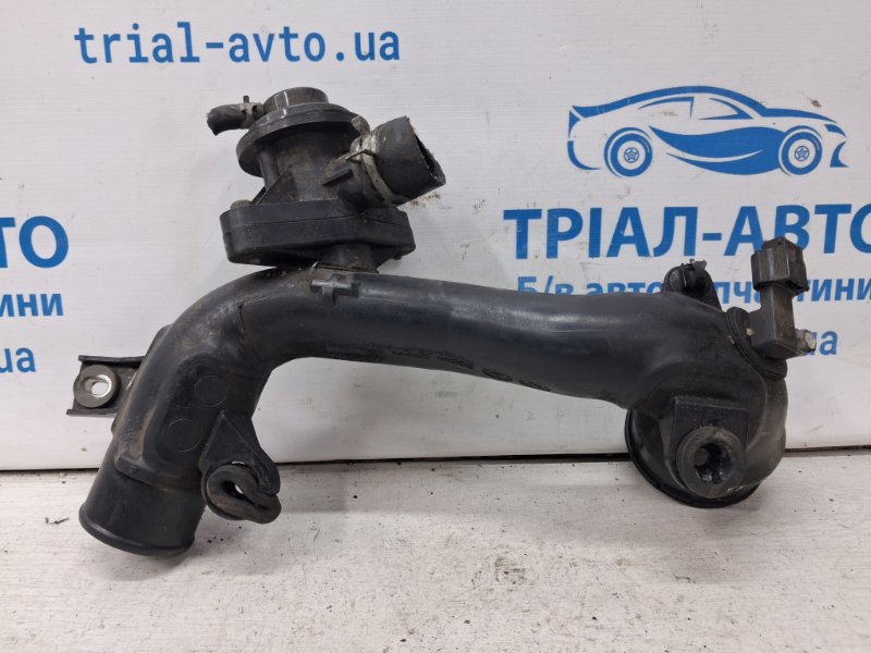 Патрубок интеркулера Nissan Juke 2010-2019 F15 1.6 turbo MR16DDT 144601KC0C Б/У