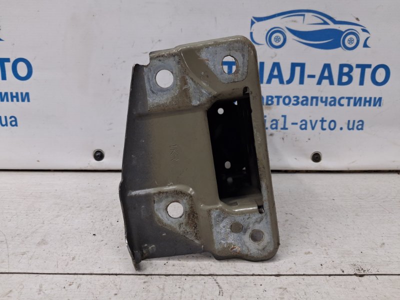 Кронштейн усилителя переднего бампера правый Juke 2010-2019 F15 1.6 turbo MR16DDT