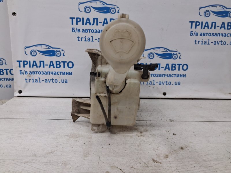 Бачок омывателя Outlander 2003-2006 cu 2.4 бензин 4G69