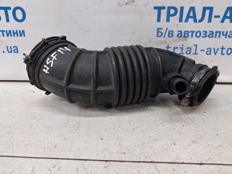 Патрубок воздушного фильтра Santa fe 2012-2019 DM 2.2 diesel D4HB