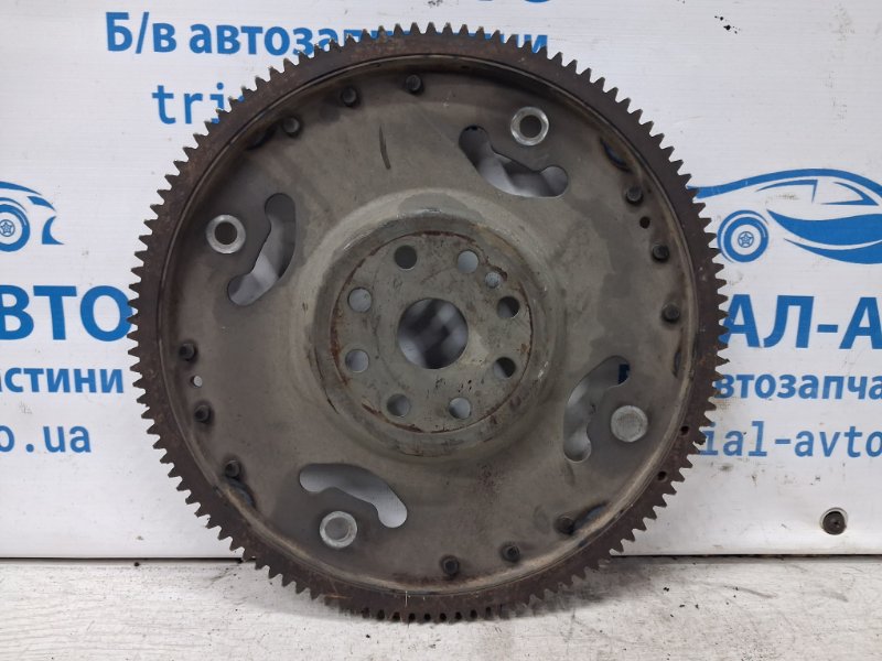 Запчасть маховик Suzuki Grand Vitara 2005-2016 JT 2.7 бензин H27A 2262064J10 Б/У Маховик Suzuki Grand Vitara 2005-2016 JT 2.7 бензин H27A 2262064J10 Б/У