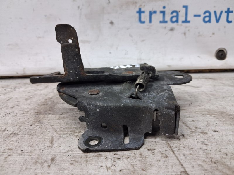 Замок капота Outlander 2003-2006 cu 2.4 бензин 4G69