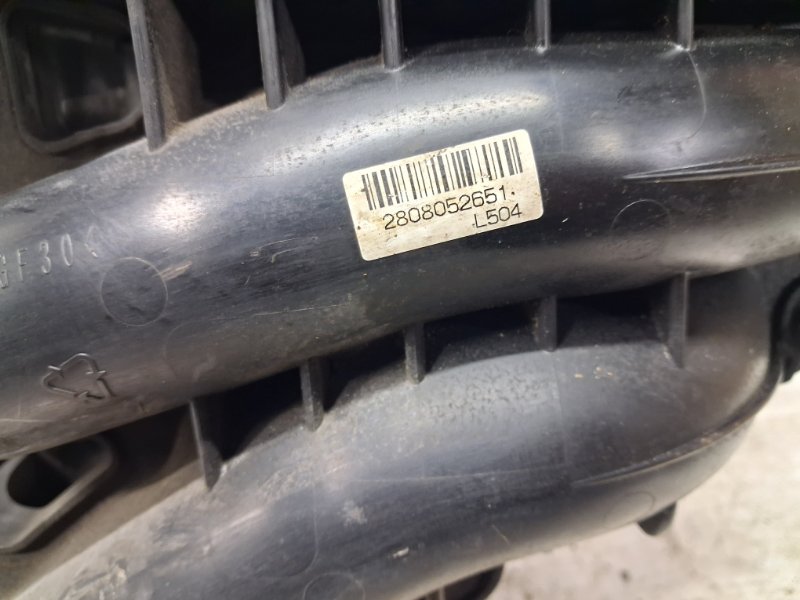 Коллектор впускной пластик 6 2007-2013 GH 2.5 бензин L5-VE