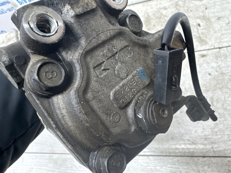 Насос ГУ Pajero Wagon 1999-2006 3 3.2 Дизель 4M41