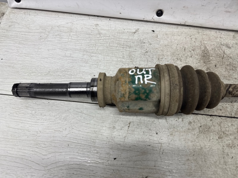 Привод передний правый АКПП Outlander 2003-2006 cu 2.4 бензин 4G69