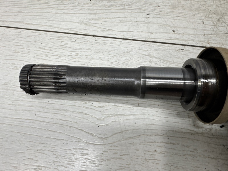 Привод передний правый АКПП Outlander 2003-2006 cu 2.4 бензин 4G69