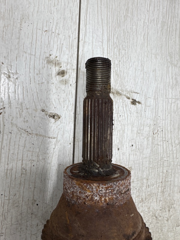 Привод задний Outlander 2003-2006 cu 2.4 бензин 4G69