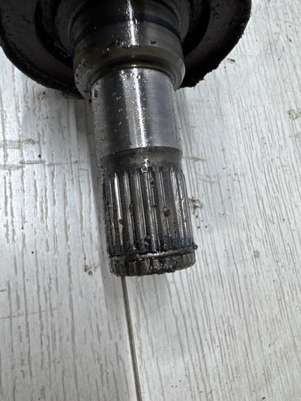 Привод задний Outlander 2003-2006 cu 2.4 бензин 4G69