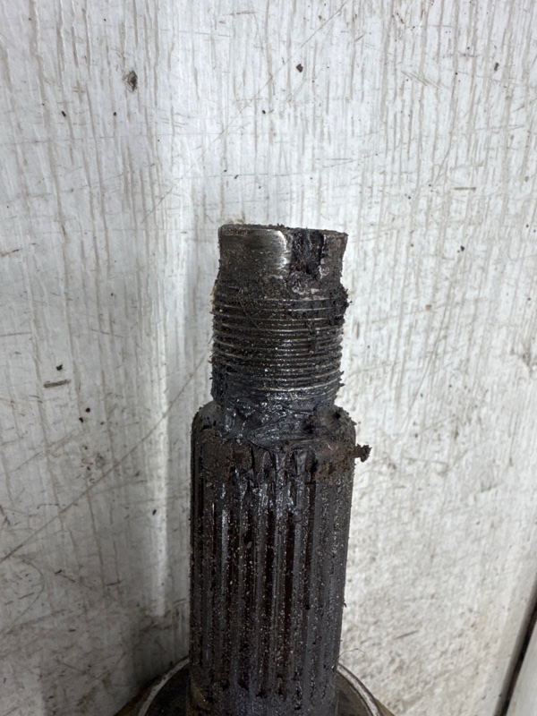 Привод передний правый АКПП Sorento 2002-2011 BL 2.5 diesel D4CB