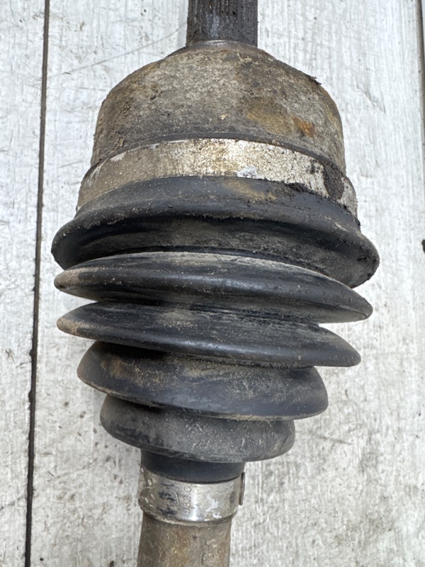 Привод передний правый АКПП Sorento 2002-2011 BL 2.5 diesel D4CB