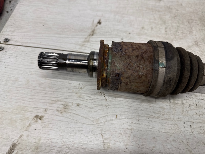 Привод задний правый Outlander 2007-2012 XL 2.4 бензин 4b12