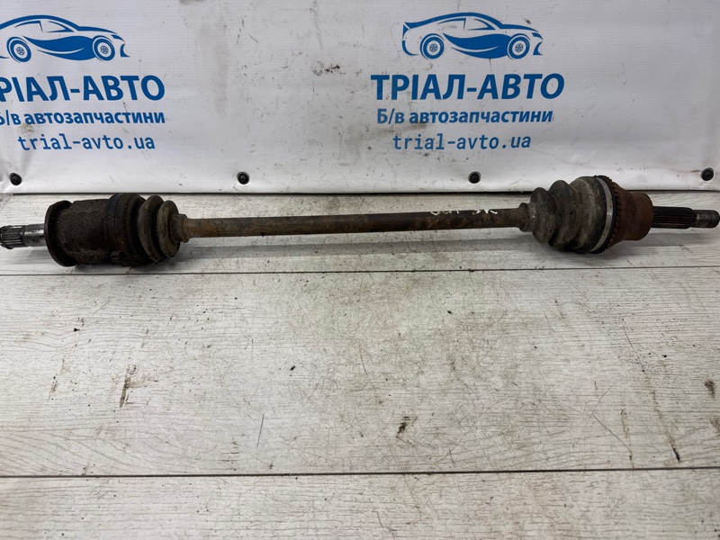 Привод задний Mitsubishi Outlander 2003-2006 cu 2.4 бензин 4G69 MN156838 Б/У