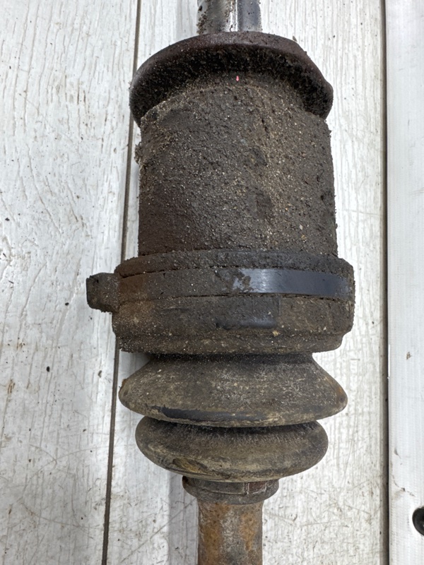 Привод задний Outlander 2003-2006 cu 2.4 бензин 4G69