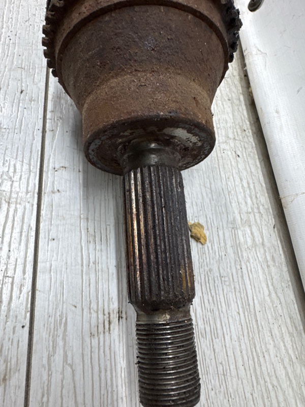 Привод задний Outlander 2003-2006 cu 2.4 бензин 4G69