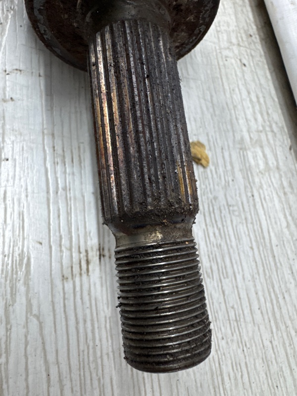 Привод задний Outlander 2003-2006 cu 2.4 бензин 4G69