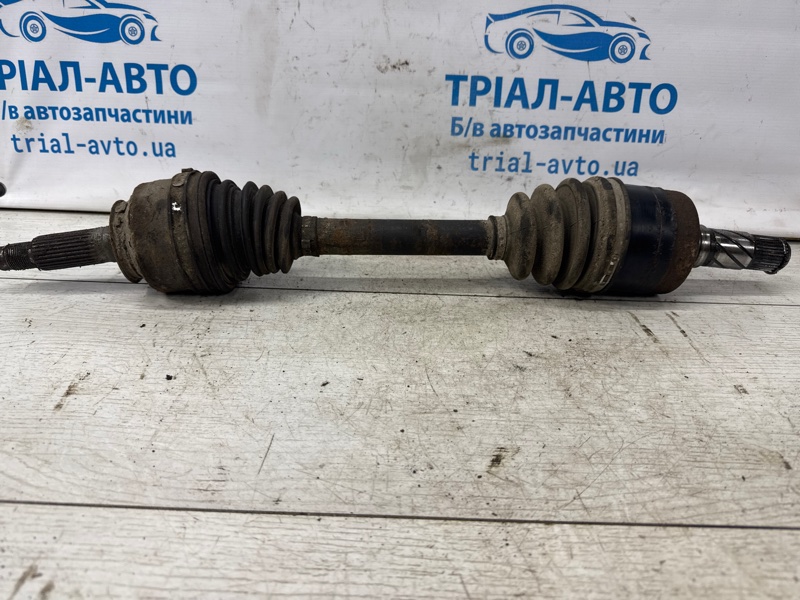 Привод передний левый АКПП Kia Sorento 2002-2011 BL 2.5 diesel D4CB 495013E201 Б/У