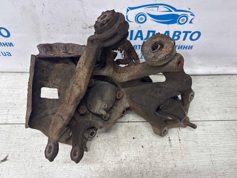 Цапфа задняя правая со ступицей Mazda 6 GH 2.5 бензин L5-VE