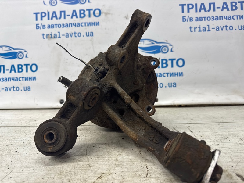 Цапфа задняя правая со ступицей Toyota Camry 2001-2006 XV30 3.0 Бензин 1MZFE 4230406100 Б/У