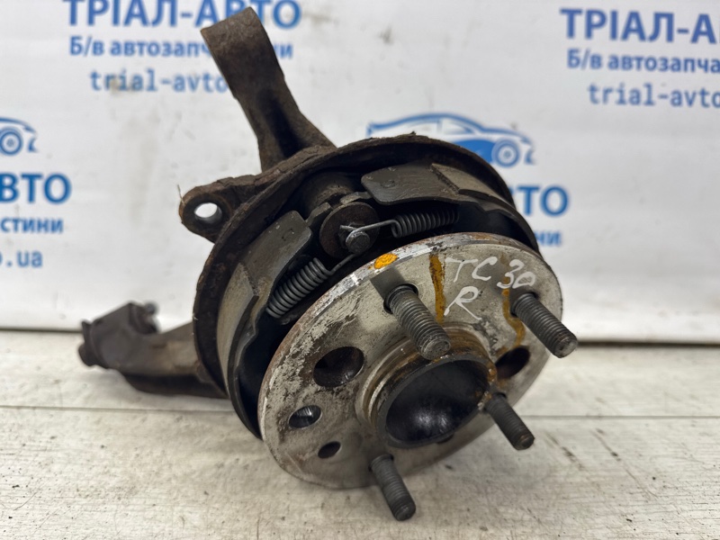 Цапфа задняя правая со ступицей Camry 2001-2006 XV30 3.0 Бензин 1MZFE