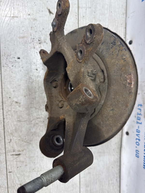 Цапфа задняя левая со ступицей Santa fe 2012-2019 DM 2.2 diesel D4HB