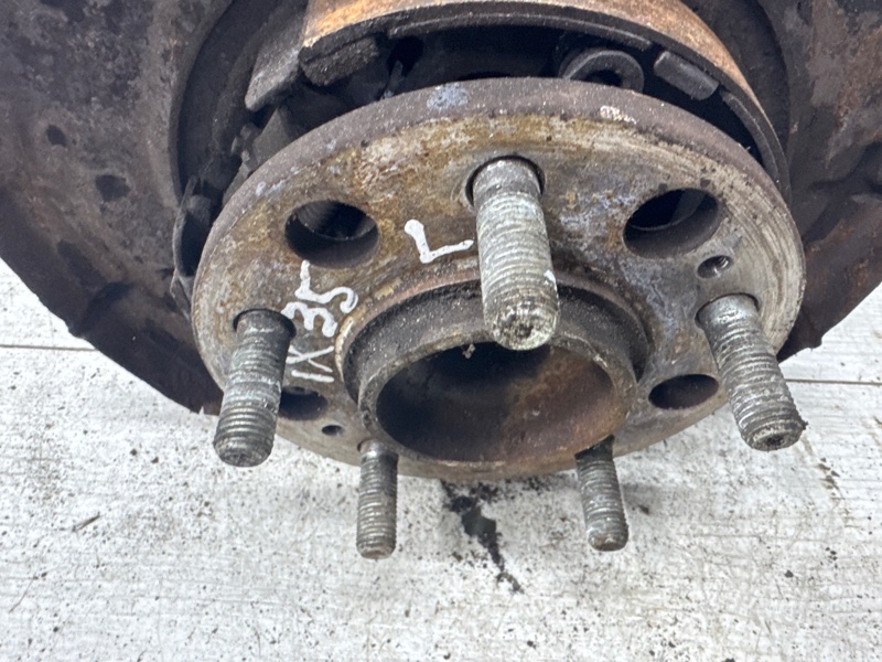 Цапфа задняя левая со ступицей IX35 2009-2015 LM 1.7 diesel D4FD