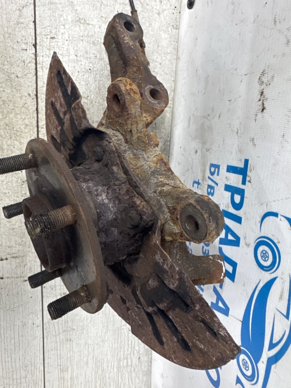 Кулак поворотный левый со ступицей Grand Vitara 2005-2016 JT 2.7 бензин H27A