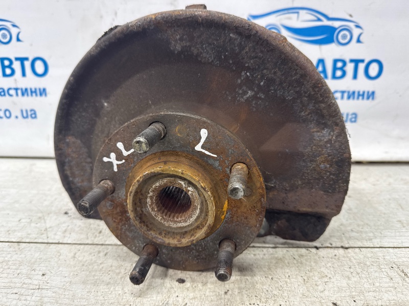 Кулак поворотный левый со ступицей Outlander 2007-2012 XL 2.4 бензин 4b12