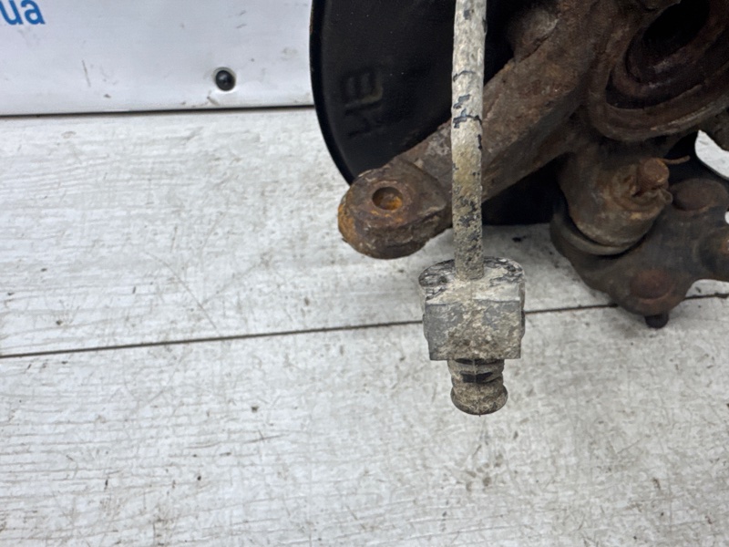 Кулак поворотный левый со ступицей Civic 2005-2012 FD 1.8 бензин R18A