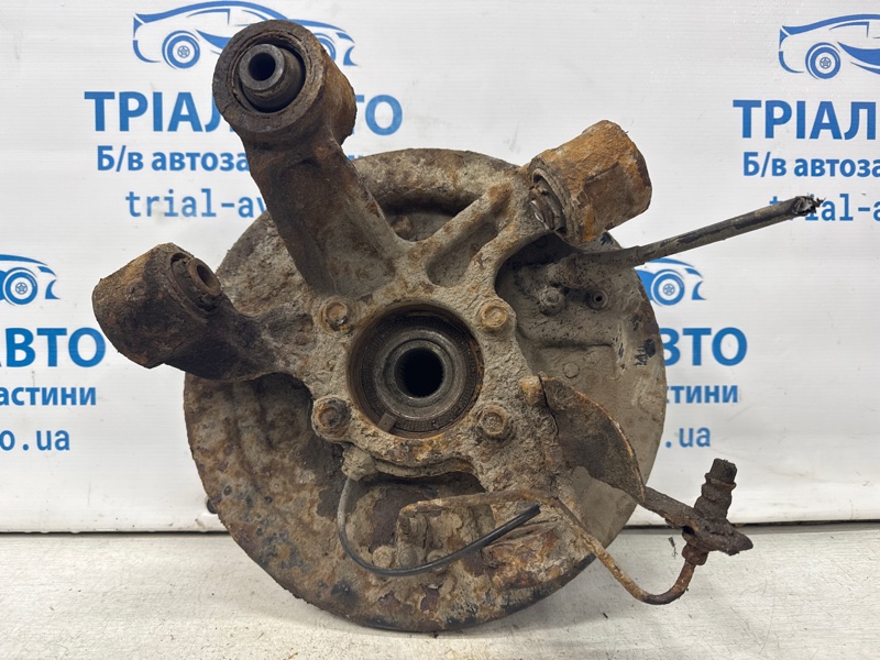 Цапфа задняя правая со ступицей Suzuki Grand Vitara 2005-2016 JT 2.7 бензин H27A Б/У