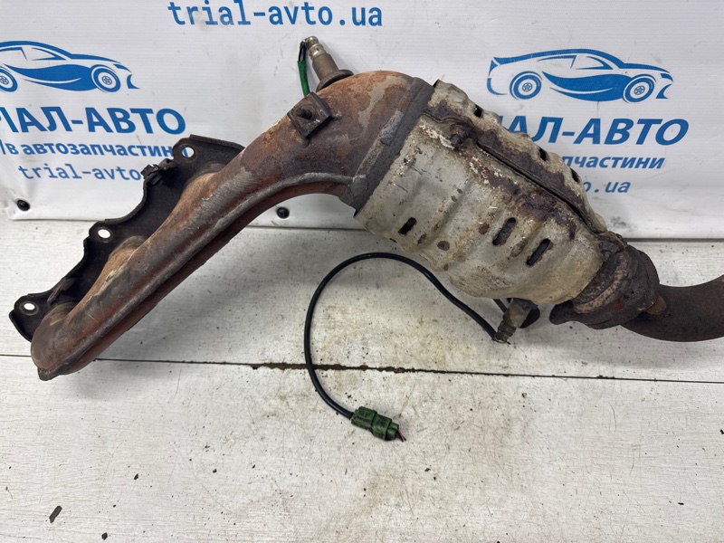 Коллектор выпускной с катализатором Suzuki Grand Vitara JT 2.7 бензин H27A