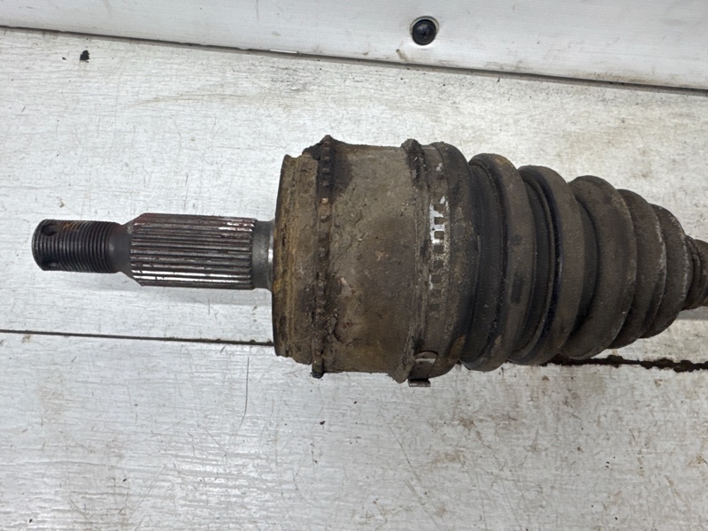 Привод передний левый АКПП Mitsubishi Pajero Wagon 3 3.2 Дизель 4M41