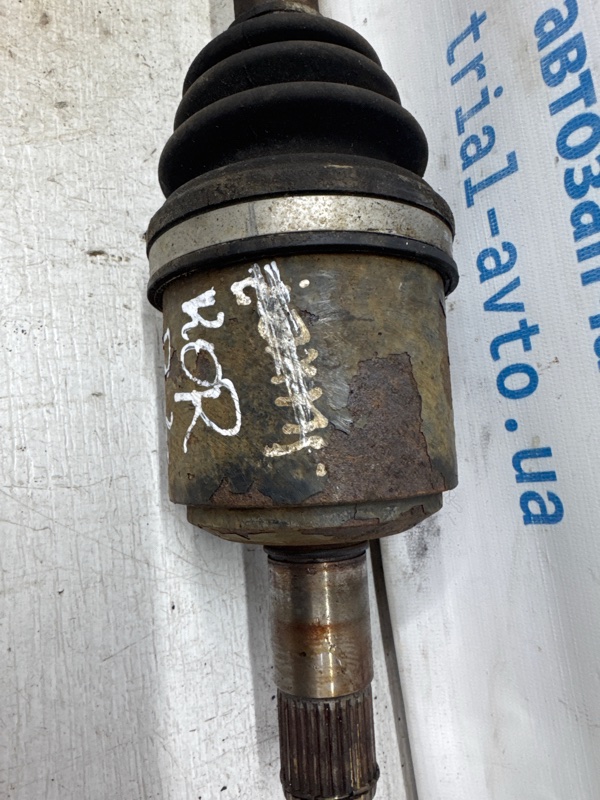 Привод передний левый АКПП Korando 2010-2019 C200 2.0 diesel D20Dt