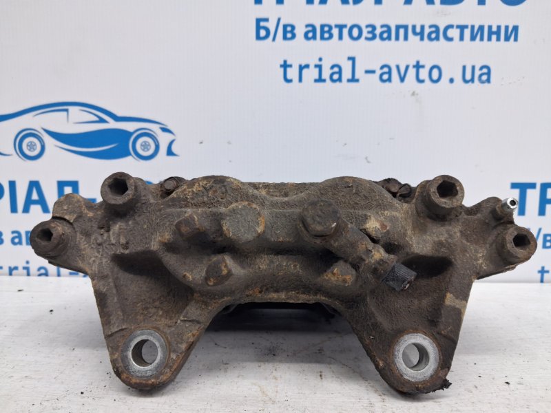 Суппорт передний левый Mitsubishi Pajero Wagon 4 3.2 Дизель 4M41