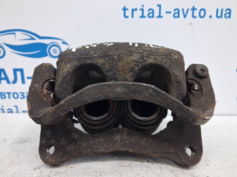 Суппорт передний левый Pajero Wagon 1999-2006 3 3.2 Дизель 4M41