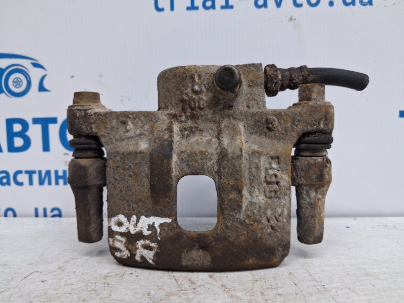 Суппорт задний правый Mitsubishi Outlander 2003-2006 cu 2.4 бензин 4G69 MR955066 Б/У