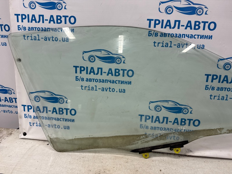 Стекло двери переднее правое Outlander 2003-2006 cu 2.4 бензин 4G69