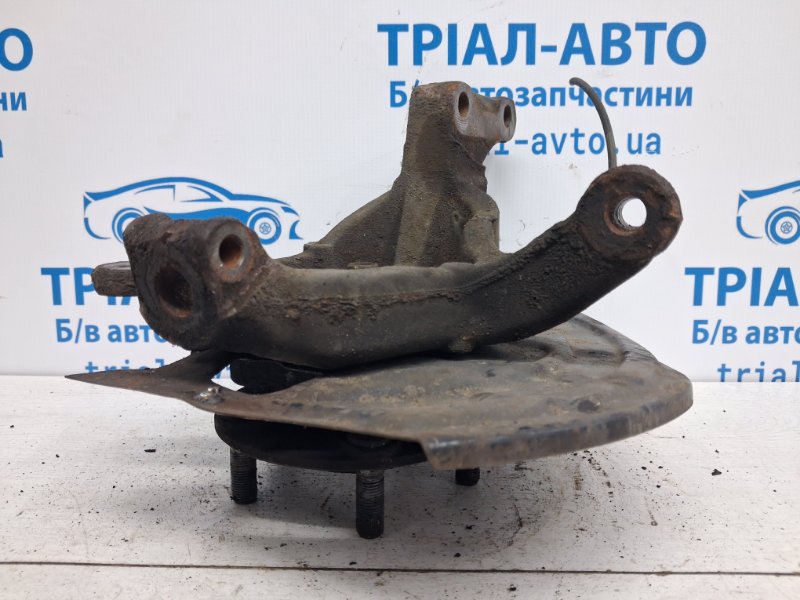 Кулак поворотный правый со ступицей Nissan Juke F15 1.6 turbo MR16DDT