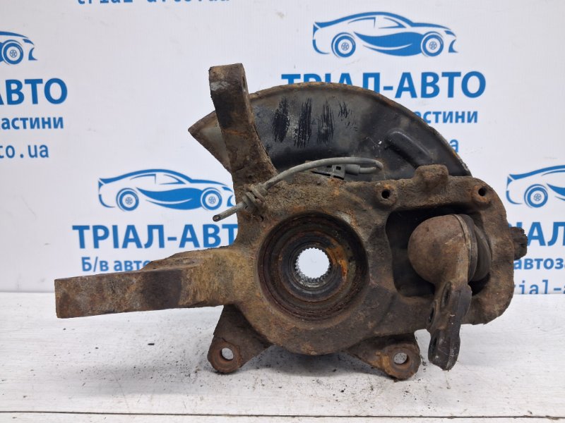 Кулак поворотный правый со ступицей SsangYong Korando 2010-2019 C200 2.0 diesel D20Dt Б/У