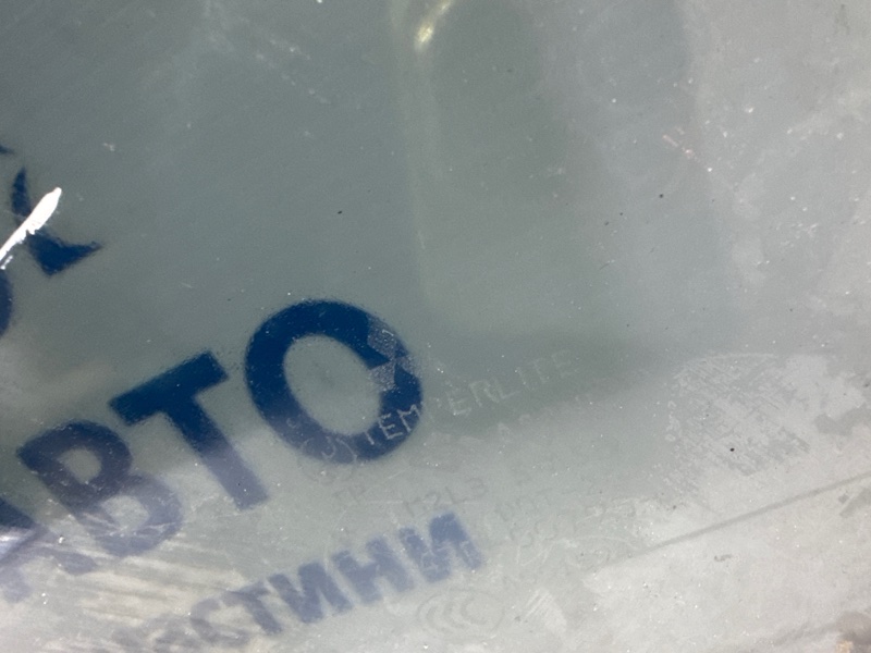 Стекло двери заднее левое Outlander 2003-2006 cu 2.4 бензин 4G69