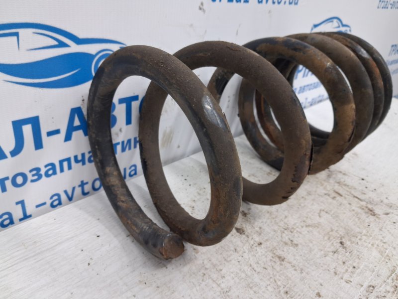 Пружина задняя Pajero Wagon 1999-2006 3 3.2 Дизель 4M41