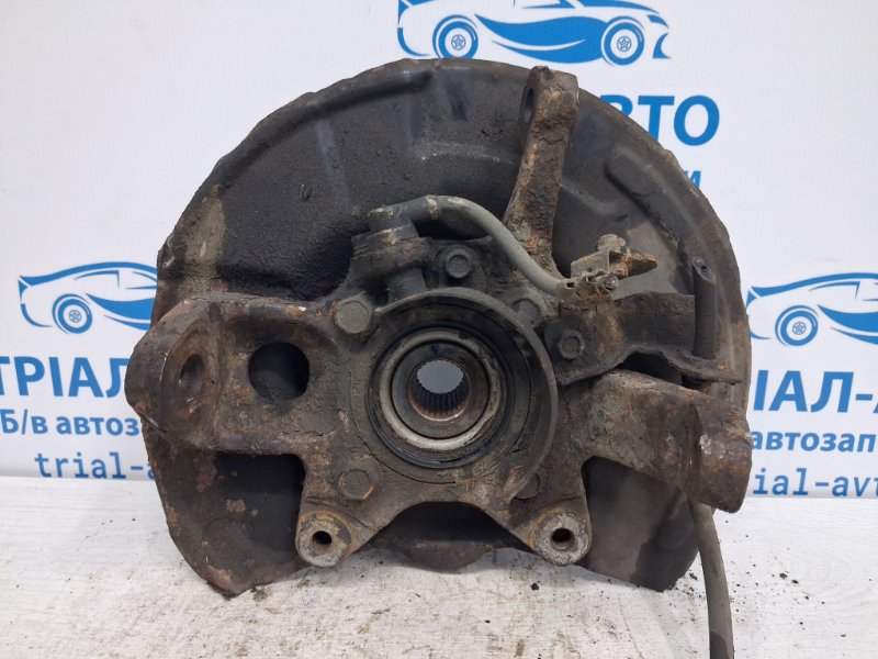 Кулак поворотный правый со ступицей Mitsubishi Pajero Wagon 2006-2022 4 3.2 Дизель 4M41 3870A022 Б/У