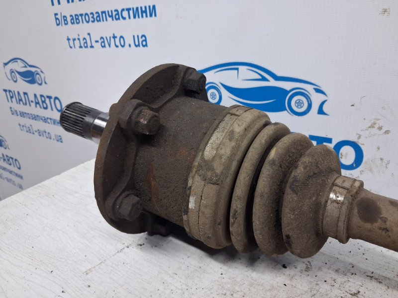 Привод задний Mitsubishi Pajero Wagon 3 3.2 Дизель 4M41