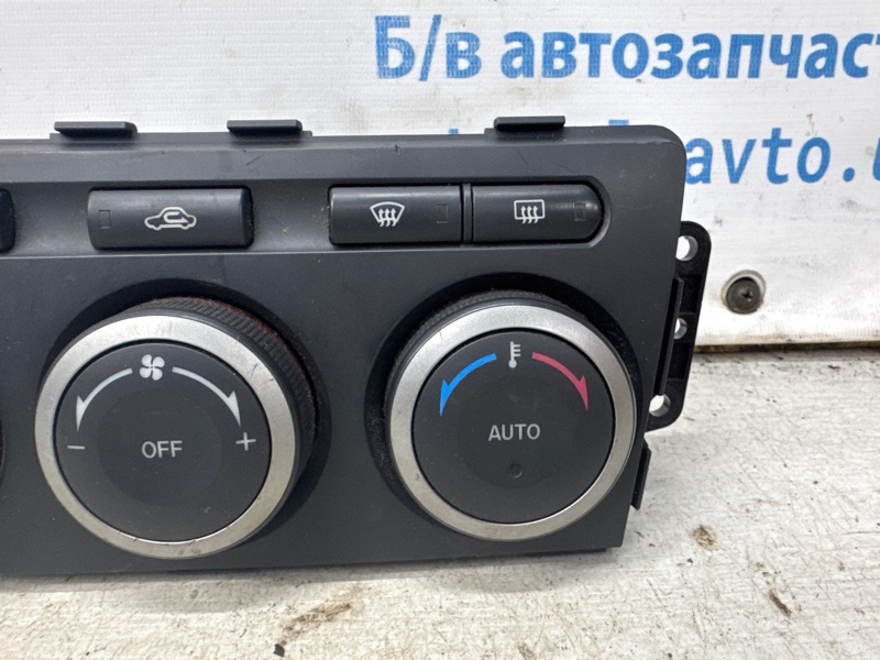 Блок управления климат-контролем 6 2007-2013 GH 2.5 бензин L5-VE