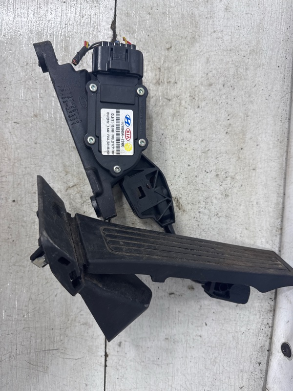 Педаль газа IX35 2009-2015 LM 1.7 diesel D4FD